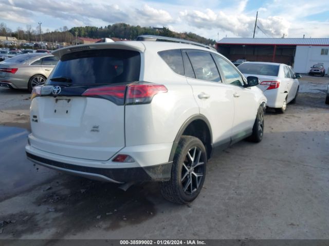 Photo 3 VIN: JTMJFREV0JJ734001 - TOYOTA RAV4 