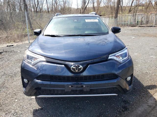 Photo 4 VIN: JTMJFREV1HJ169218 - TOYOTA RAV4 