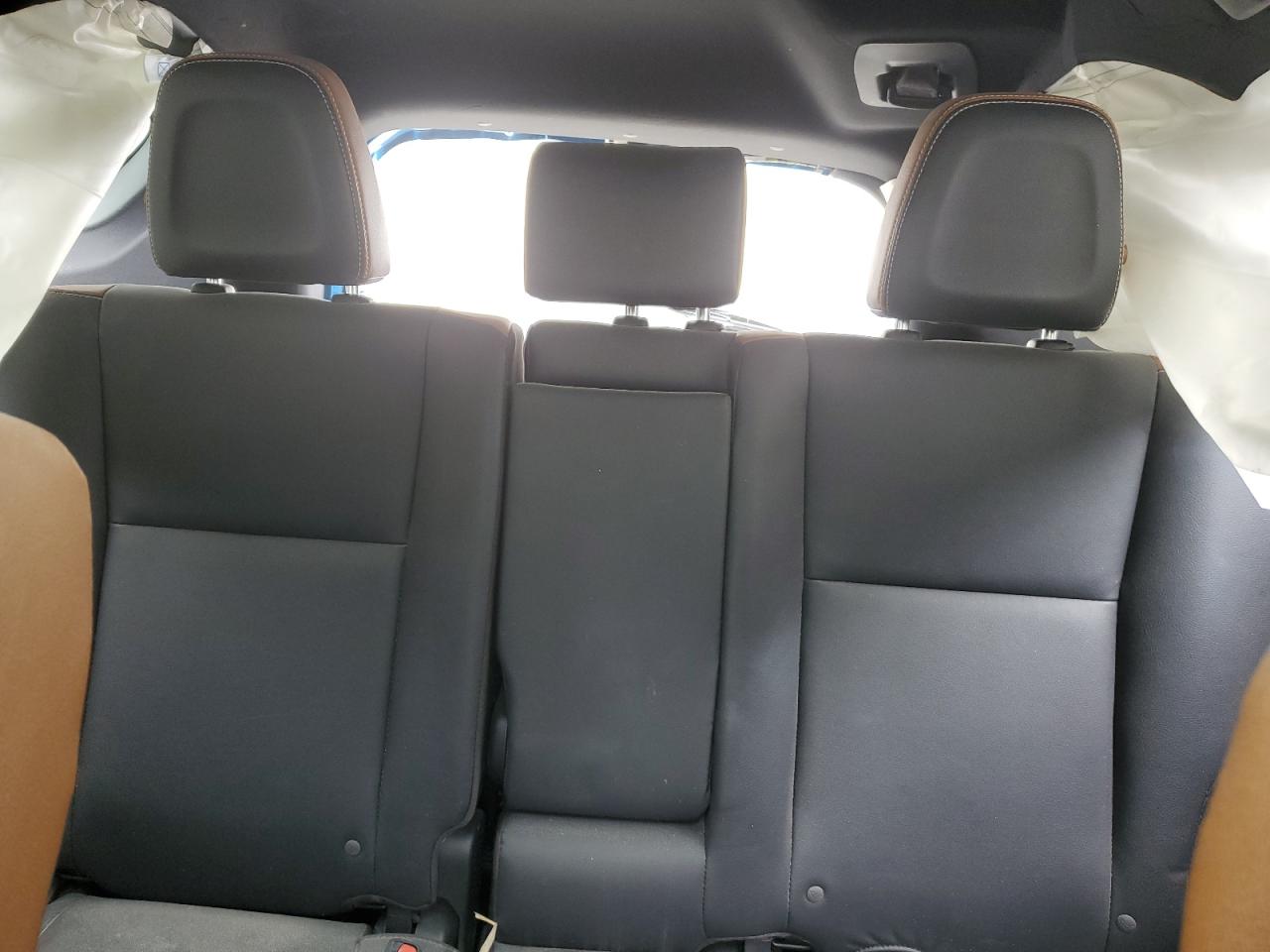 Photo 9 VIN: JTMJFREV2JJ729334 - TOYOTA RAV 4 