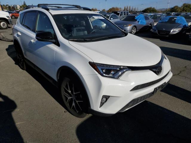 Photo 3 VIN: JTMJFREV3JJ182560 - TOYOTA RAV4 