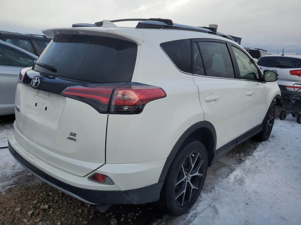 Photo 2 VIN: JTMJFREV5JJ184973 - TOYOTA RAV 4 