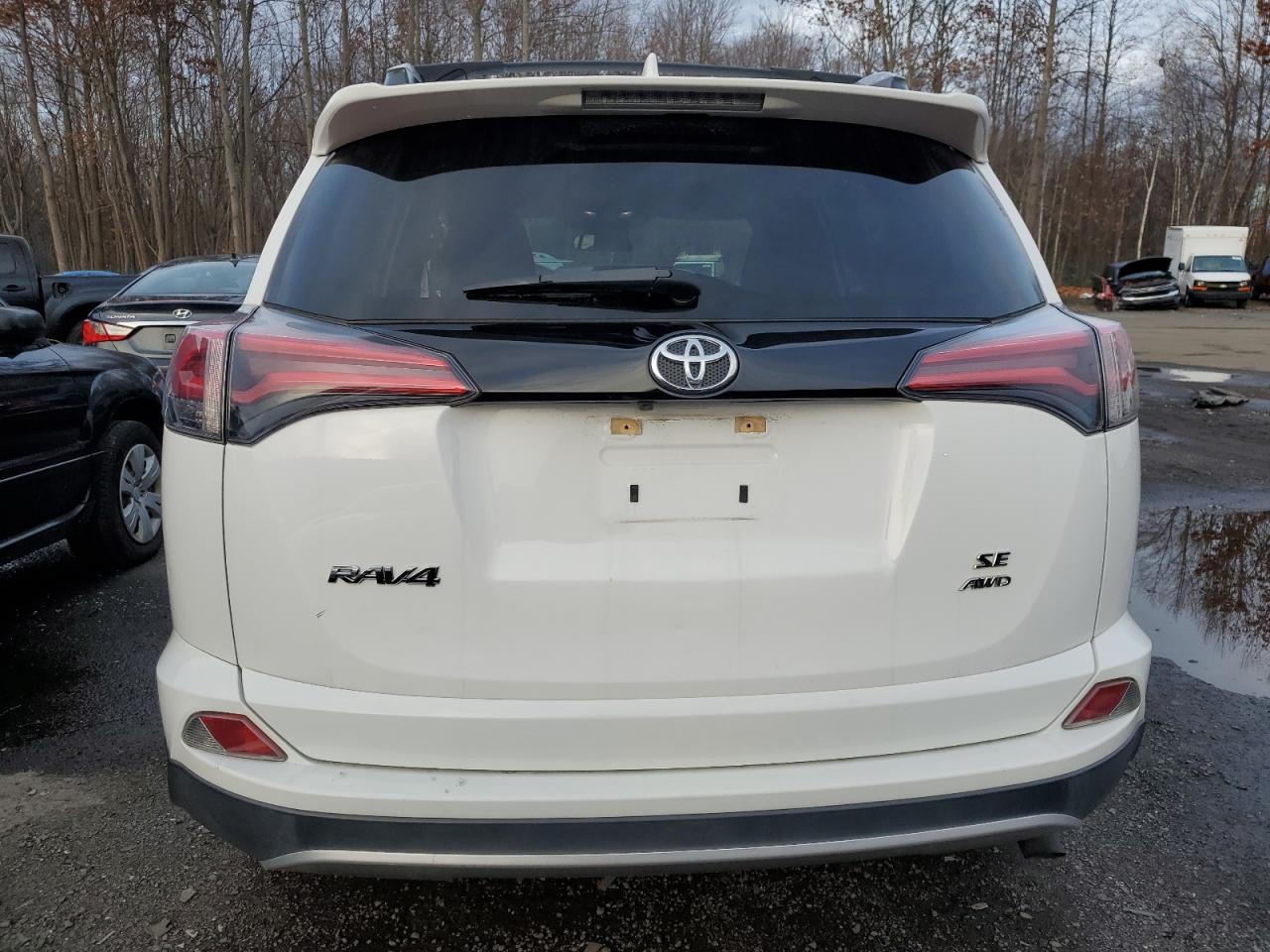 Photo 5 VIN: JTMJFREV9GJ074629 - TOYOTA RAV 4 