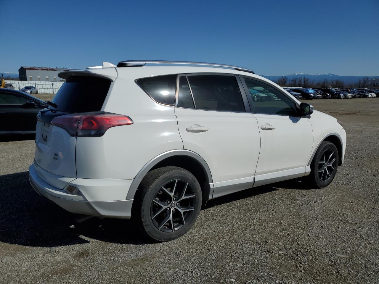 Photo 2 VIN: JTMJFREVXGJ087793 - TOYOTA RAV 4 