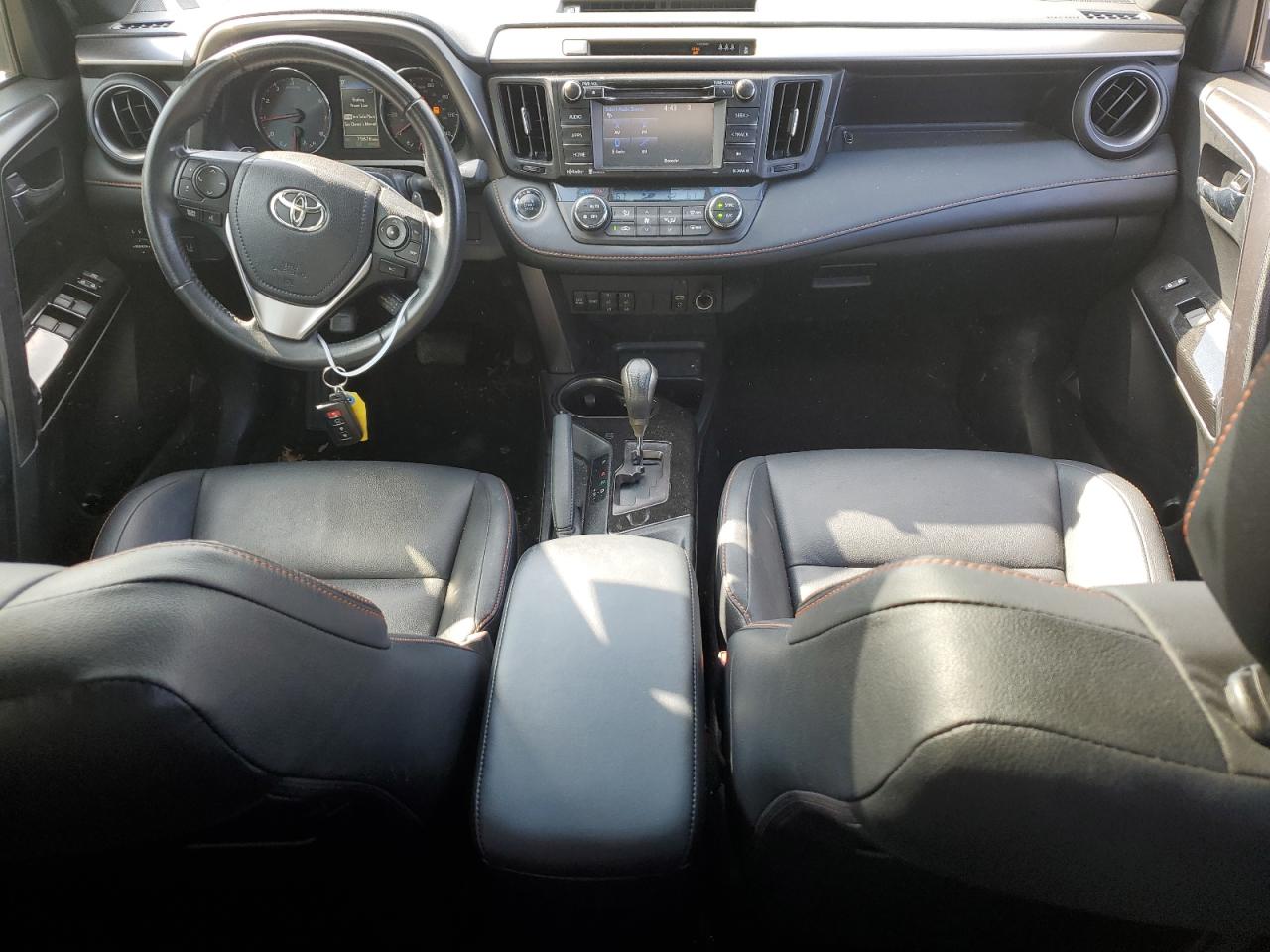 Photo 7 VIN: JTMJFREVXJJ242012 - TOYOTA RAV 4 