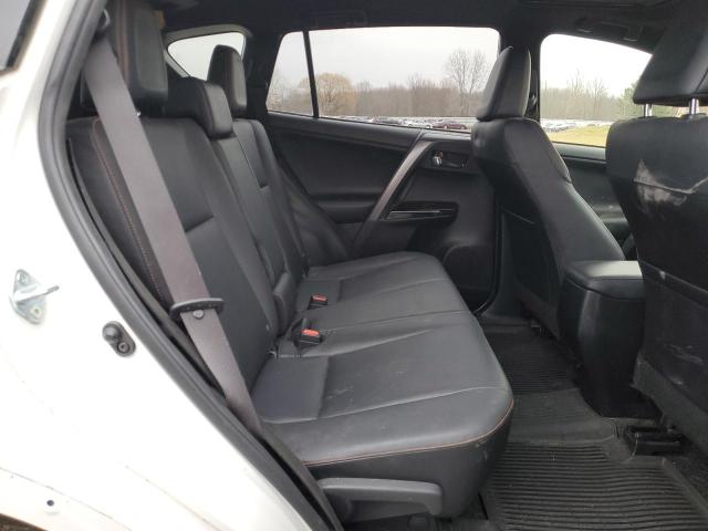 Photo 10 VIN: JTMJFREVXJJ749069 - TOYOTA RAV4 