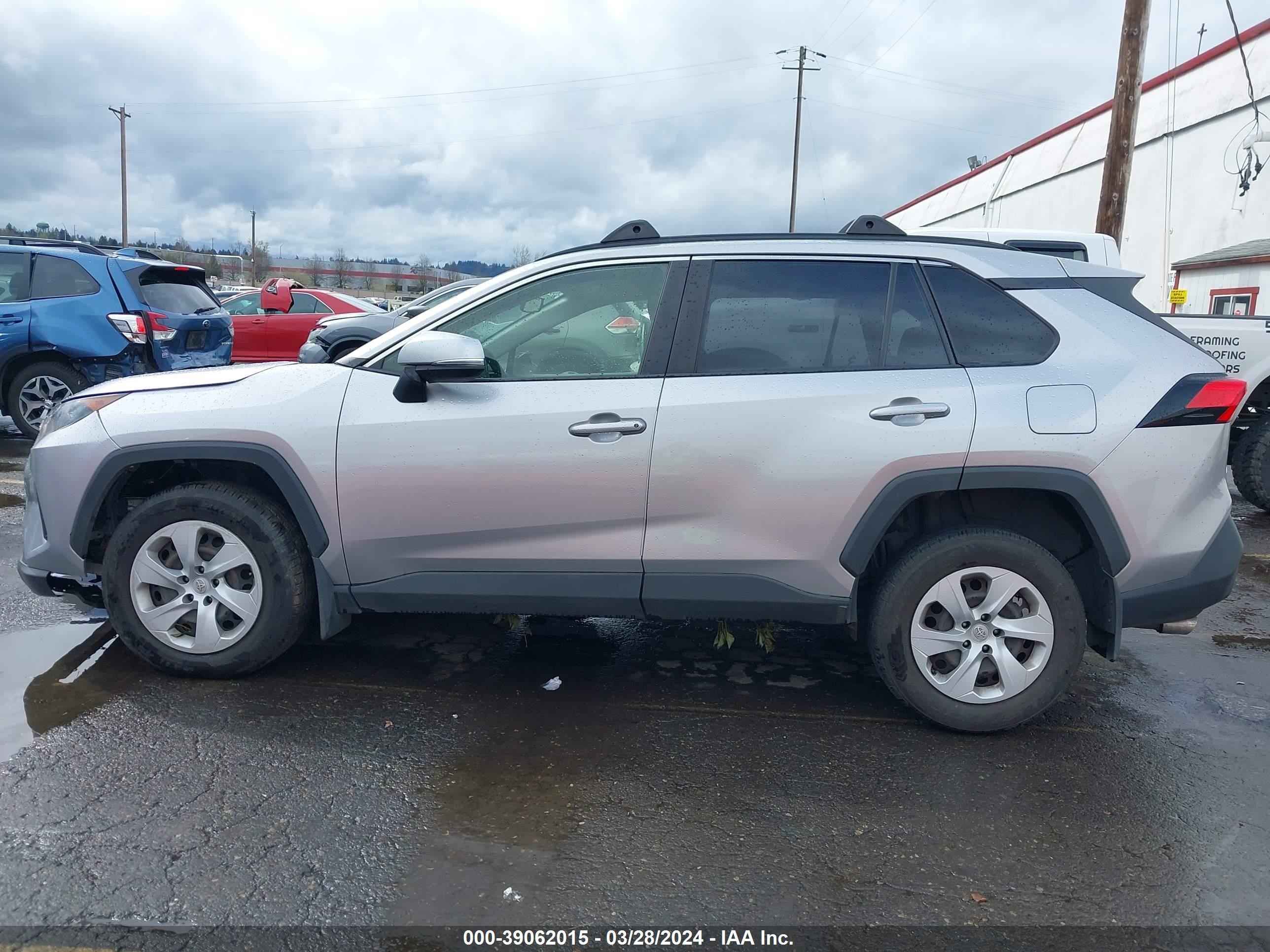 Photo 12 VIN: JTMK1RFV8KJ002251 - TOYOTA RAV 4 