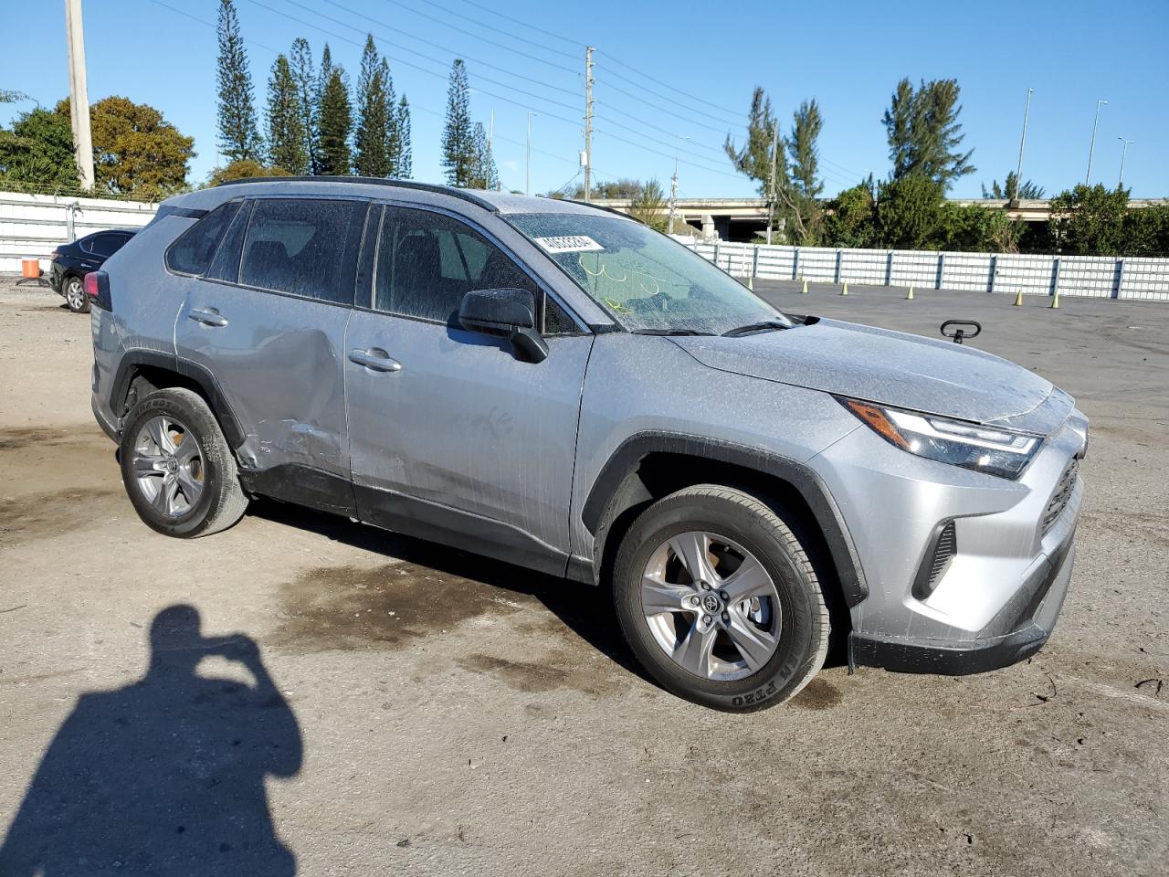 Photo 3 VIN: JTMLWRFV3PD194089 - TOYOTA RAV 4 