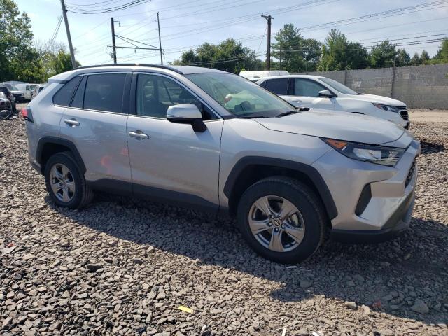 Photo 3 VIN: JTMMWRFV3ND157769 - TOYOTA RAV4 LE 