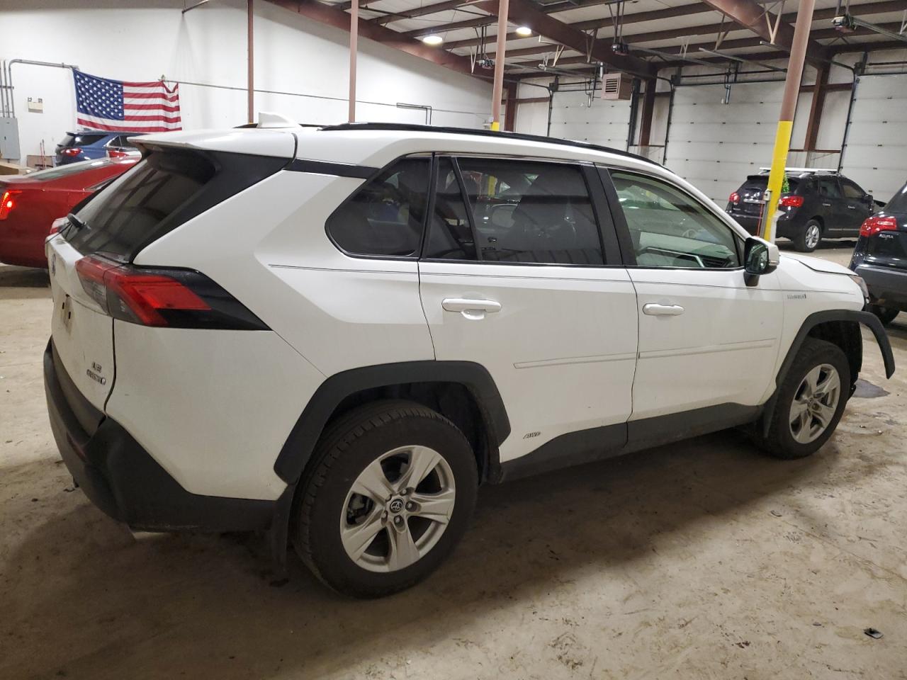 Photo 2 VIN: JTMMWRFV4KD013739 - TOYOTA RAV 4 