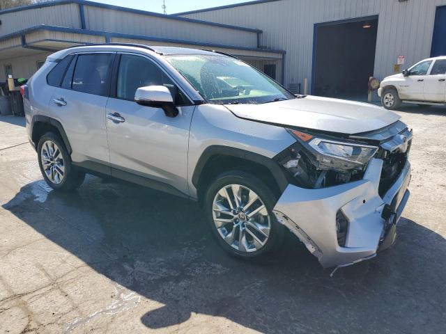 Photo 3 VIN: JTMN1RFV0KD523704 - TOYOTA RAV4 