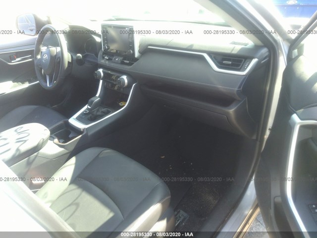 Photo 4 VIN: JTMN1RFV2KD504846 - TOYOTA RAV4 