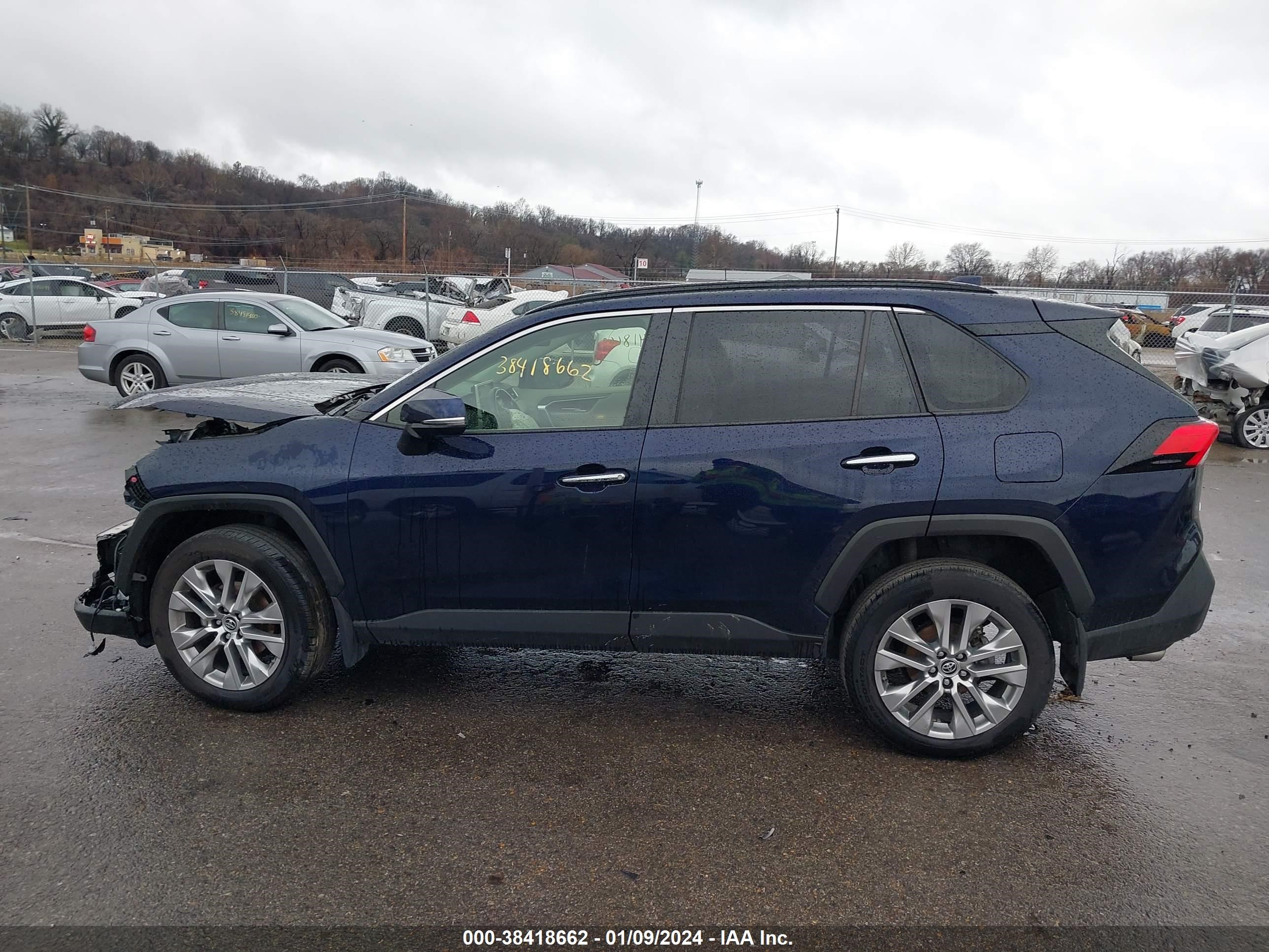 Photo 13 VIN: JTMN1RFV9KD035285 - TOYOTA RAV 4 