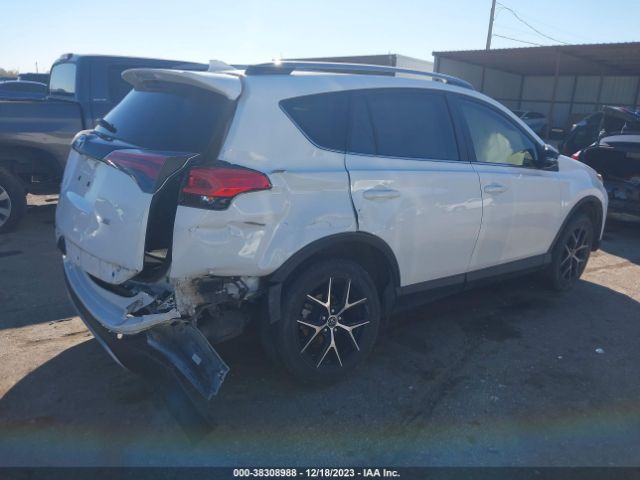 Photo 3 VIN: JTMNFREV0HJ713631 - TOYOTA RAV4 