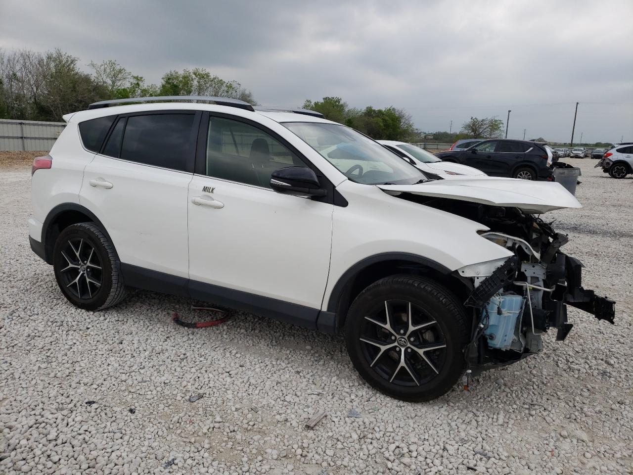 Photo 3 VIN: JTMNFREV0JJ724621 - TOYOTA RAV 4 