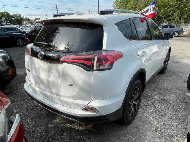 Photo 3 VIN: JTMNFREV2JJ724507 - TOYOTA RAV4 