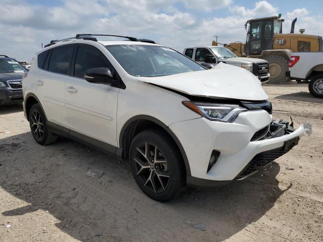 Photo 3 VIN: JTMNFREV3JJ164433 - TOYOTA RAV4 