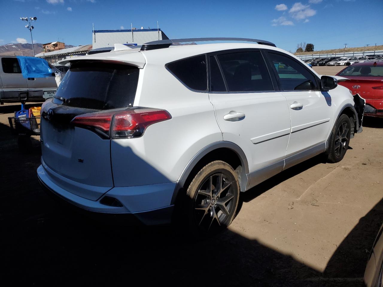 Photo 2 VIN: JTMNFREV7GJ064103 - TOYOTA RAV 4 