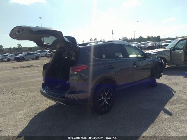 Photo 3 VIN: JTMNFREV7JD111653 - TOYOTA RAV4 