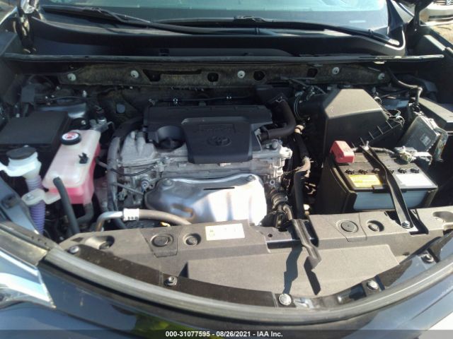 Photo 9 VIN: JTMNFREV7JD111653 - TOYOTA RAV4 