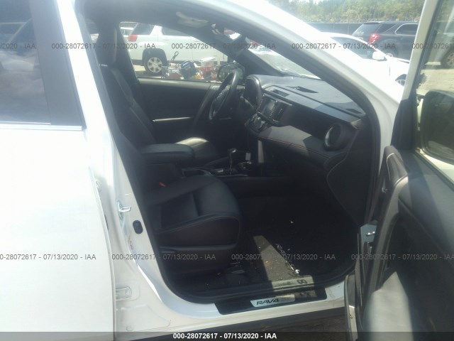 Photo 4 VIN: JTMNFREVXHD103573 - TOYOTA RAV4 