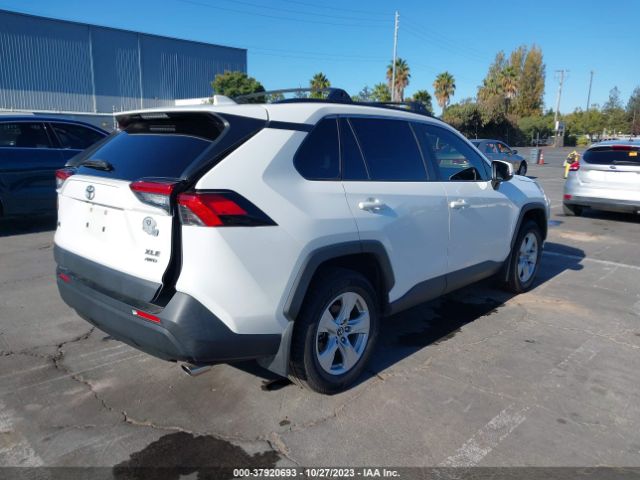 Photo 3 VIN: JTMP1RFV0KD022367 - TOYOTA RAV4 