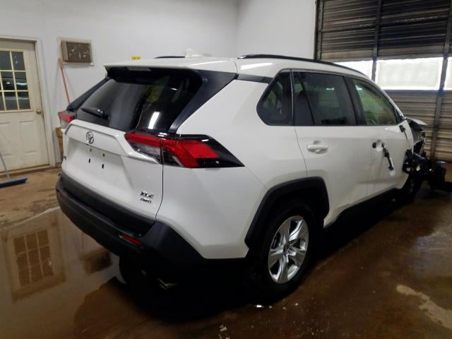 Photo 3 VIN: JTMP1RFV0KD515630 - TOYOTA RAV4 XLE 