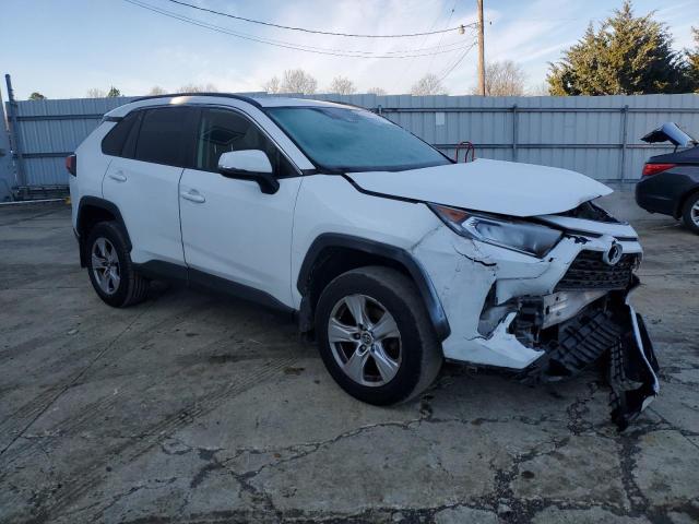 Photo 3 VIN: JTMP1RFV0KJ015713 - TOYOTA RAV4 