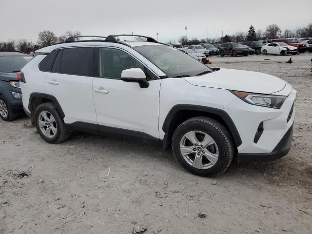 Photo 3 VIN: JTMP1RFV0KJ017283 - TOYOTA RAV4 XLE 