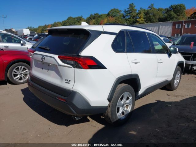 Photo 3 VIN: JTMP1RFV1MD076277 - TOYOTA RAV4 