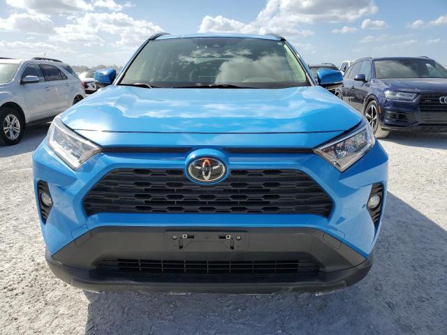 Photo 4 VIN: JTMP1RFV2MD070746 - TOYOTA RAV4 XLE 