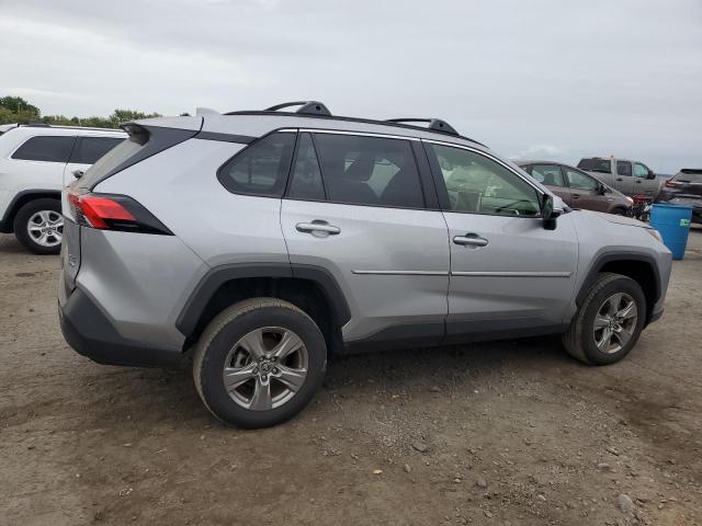 Photo 2 VIN: JTMP1RFV4PD094387 - TOYOTA RAV4 XLE 