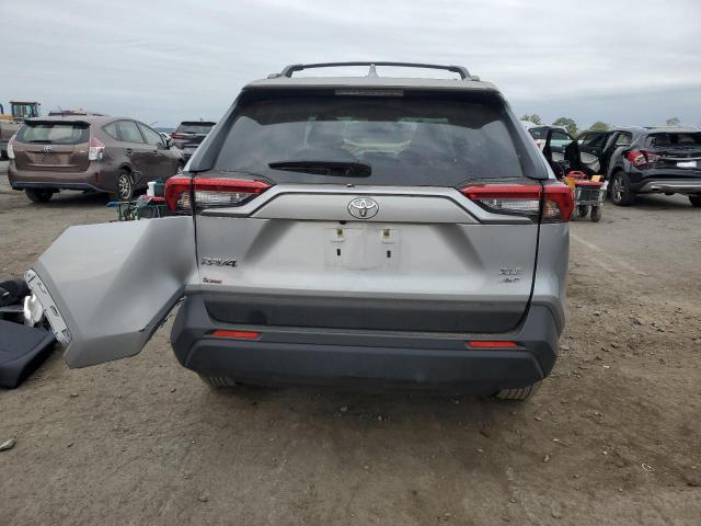 Photo 5 VIN: JTMP1RFV4PD094387 - TOYOTA RAV4 XLE 