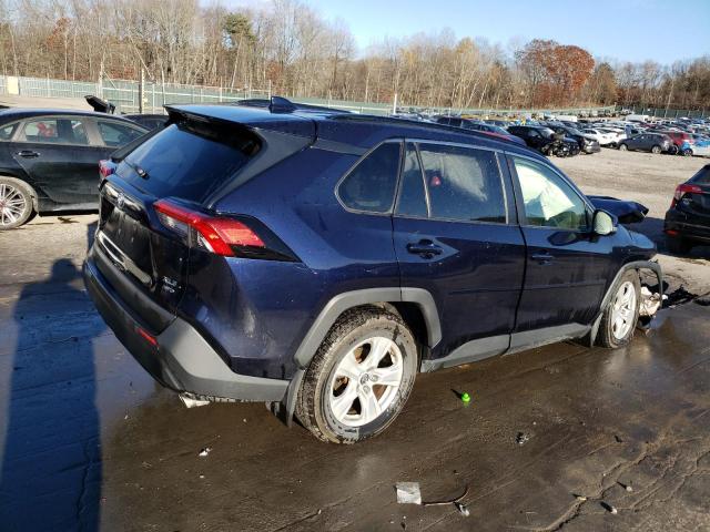 Photo 2 VIN: JTMP1RFV5KD021909 - TOYOTA RAV4 XLE 