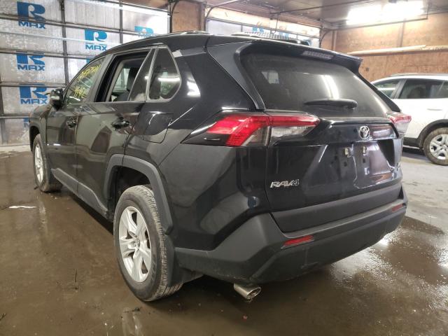 Photo 2 VIN: JTMP1RFV5KD502467 - TOYOTA RAV4 XLE 