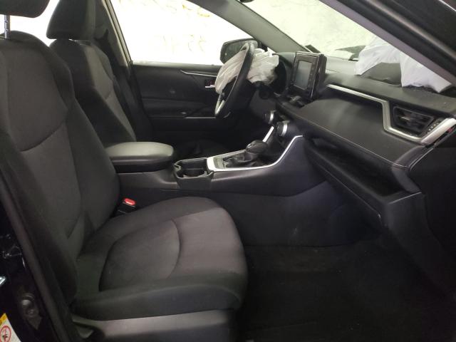 Photo 4 VIN: JTMP1RFV5KD502467 - TOYOTA RAV4 XLE 