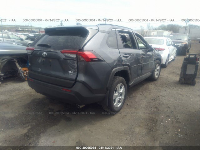 Photo 3 VIN: JTMP1RFV5MD077027 - TOYOTA RAV4 