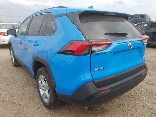 Photo 2 VIN: JTMP1RFV6KD012085 - TOYOTA RAV4 XLE 