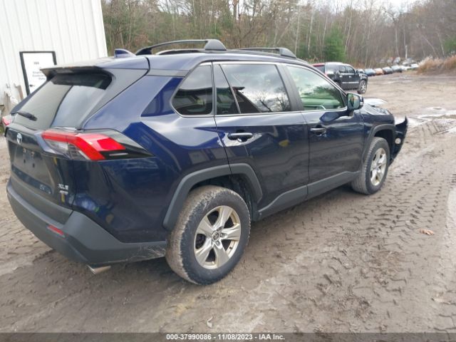 Photo 3 VIN: JTMP1RFV7MD069642 - TOYOTA RAV4 