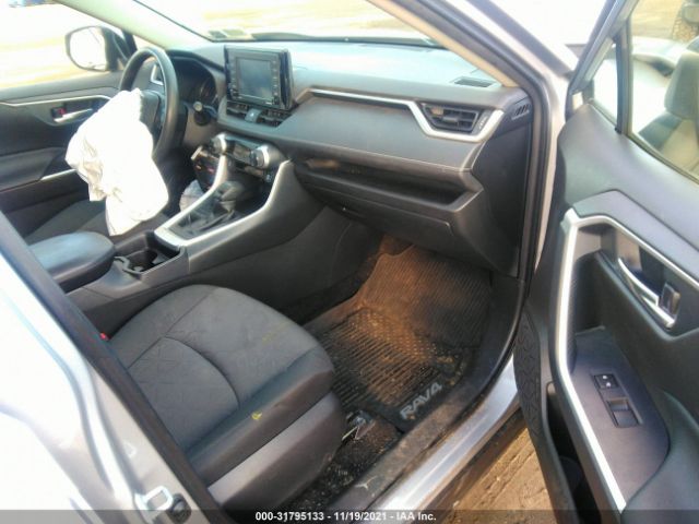 Photo 4 VIN: JTMP1RFV8MD071481 - TOYOTA RAV4 