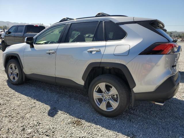 Photo 1 VIN: JTMP1RFV8PJ040866 - TOYOTA RAV4 XLE 