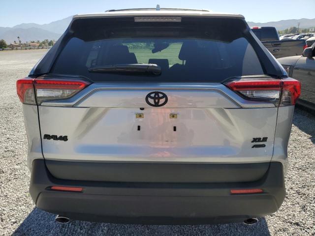 Photo 5 VIN: JTMP1RFV8PJ040866 - TOYOTA RAV4 XLE 