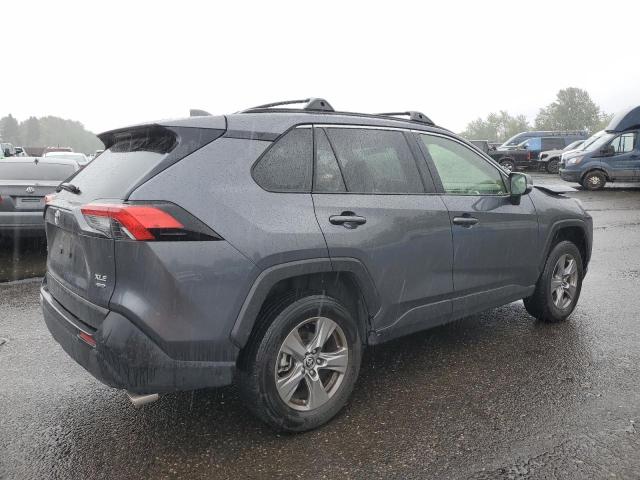 Photo 2 VIN: JTMP1RFV9PD094451 - TOYOTA RAV4 XLE 