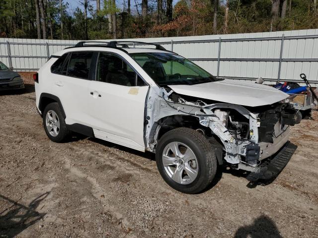 Photo 3 VIN: JTMP1RFVXKD024899 - TOYOTA RAV4 XLE 