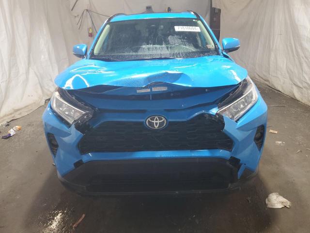 Photo 4 VIN: JTMP1RFVXKD046417 - TOYOTA RAV4 XLE 