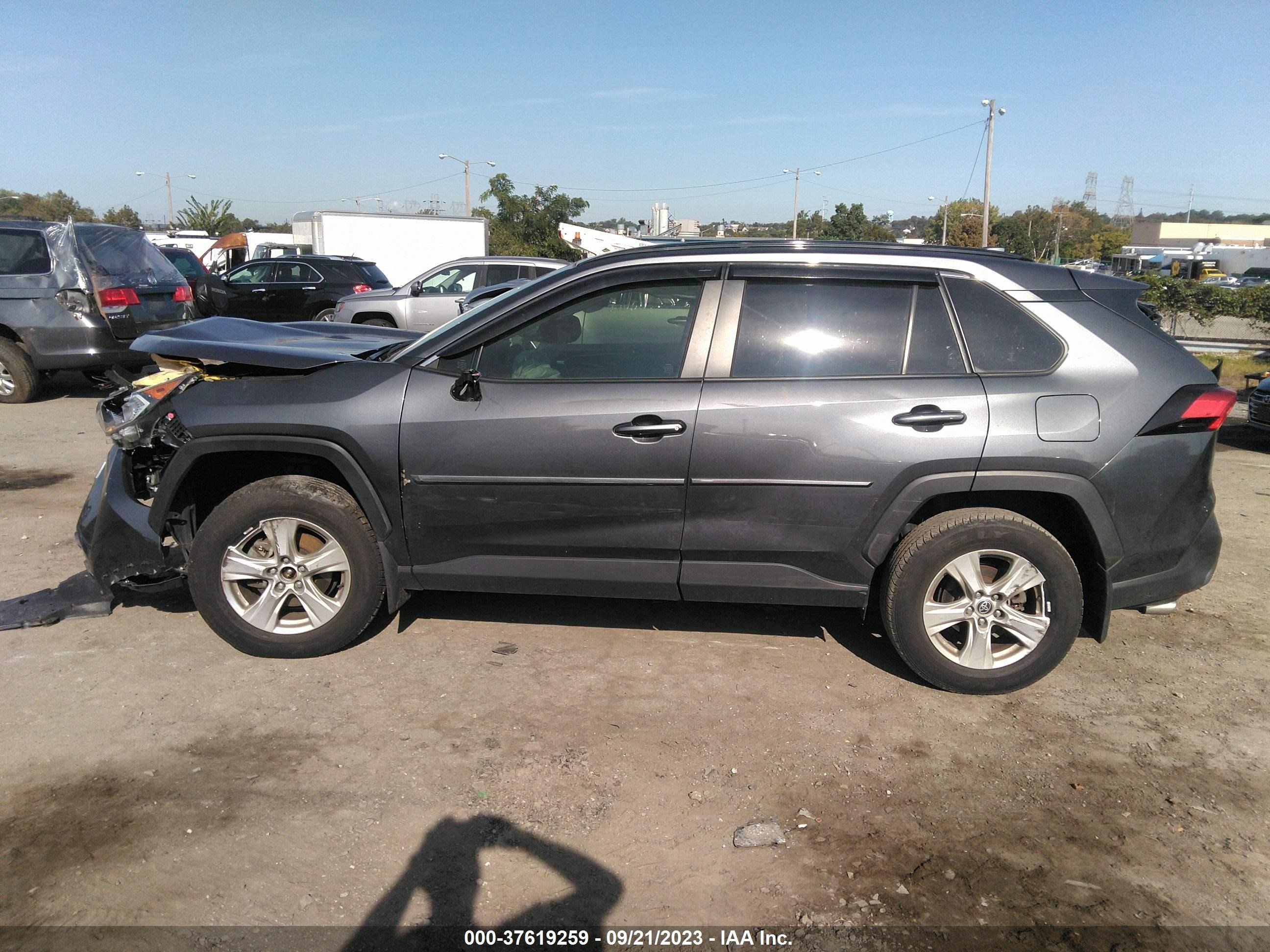 Photo 13 VIN: JTMP1RFVXLD051988 - TOYOTA RAV 4 