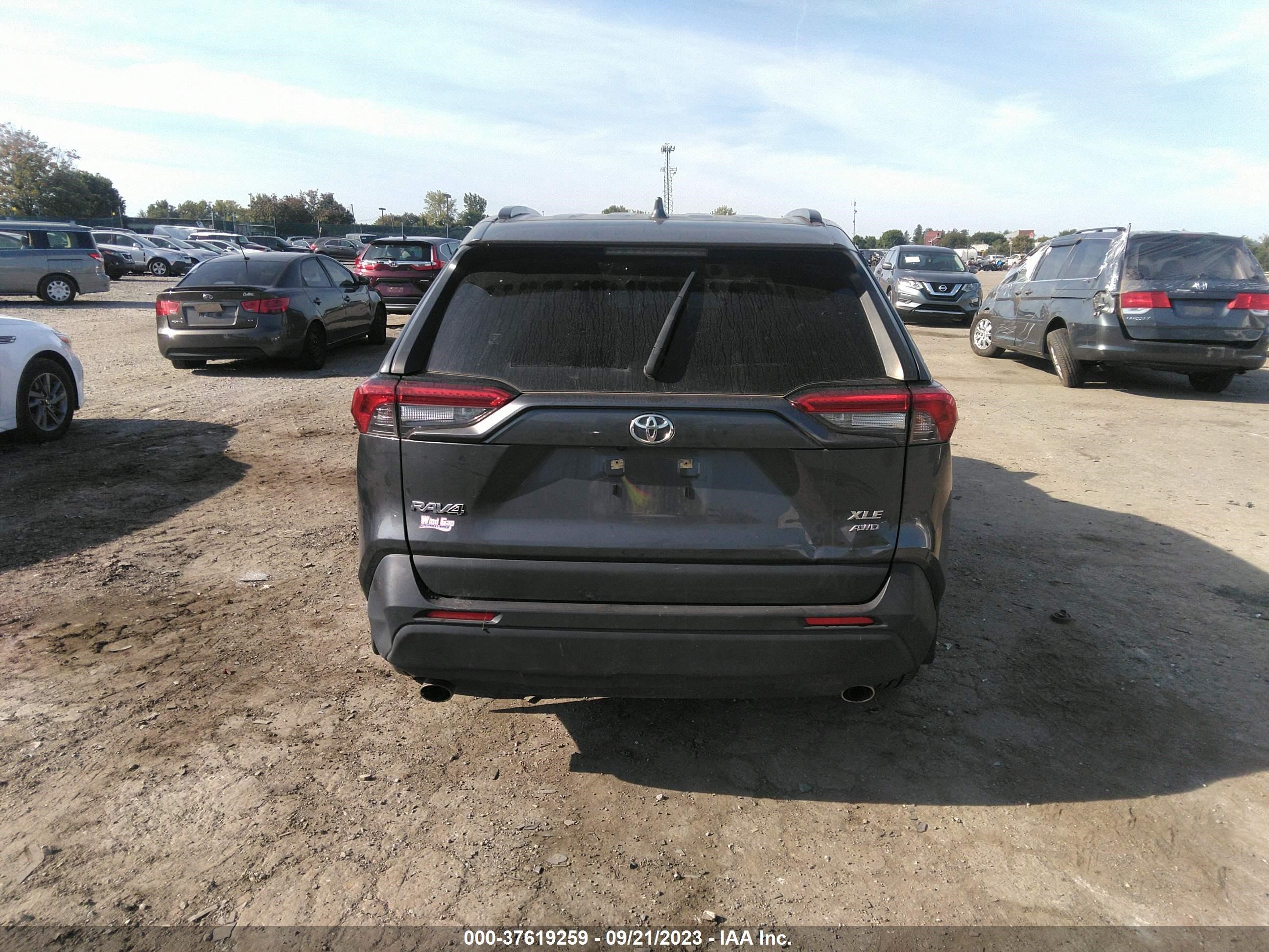 Photo 15 VIN: JTMP1RFVXLD051988 - TOYOTA RAV 4 