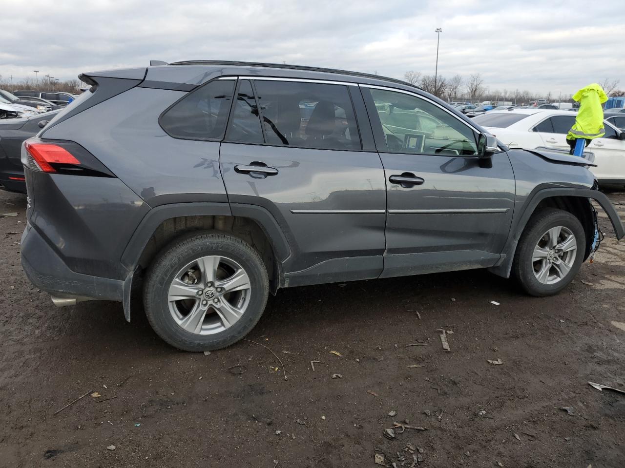 Photo 2 VIN: JTMP1RFVXPD094278 - TOYOTA RAV 4 