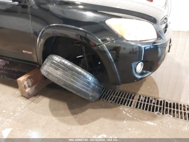 Photo 5 VIN: JTMRF4DV5B5047694 - TOYOTA RAV4 