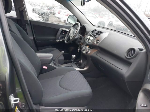 Photo 4 VIN: JTMRF4DV7B5047907 - TOYOTA RAV4 