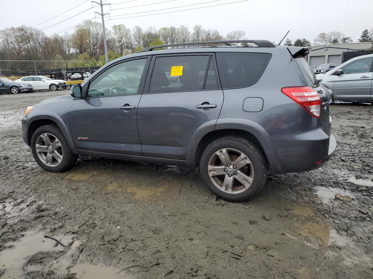 Photo 1 VIN: JTMRF4DV9B5048766 - TOYOTA RAV 4 